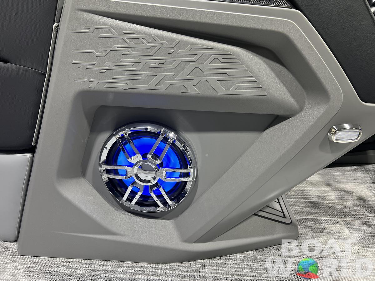 2026 Tahoe Pontoons Cascade 2385 Swingback (VRB) Tritoon