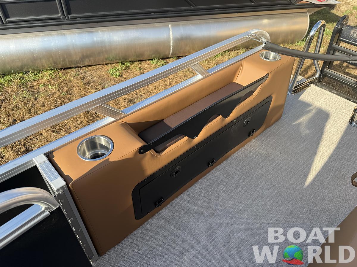 2025 Tahoe Pontoons LTZ 2385 Entertainer