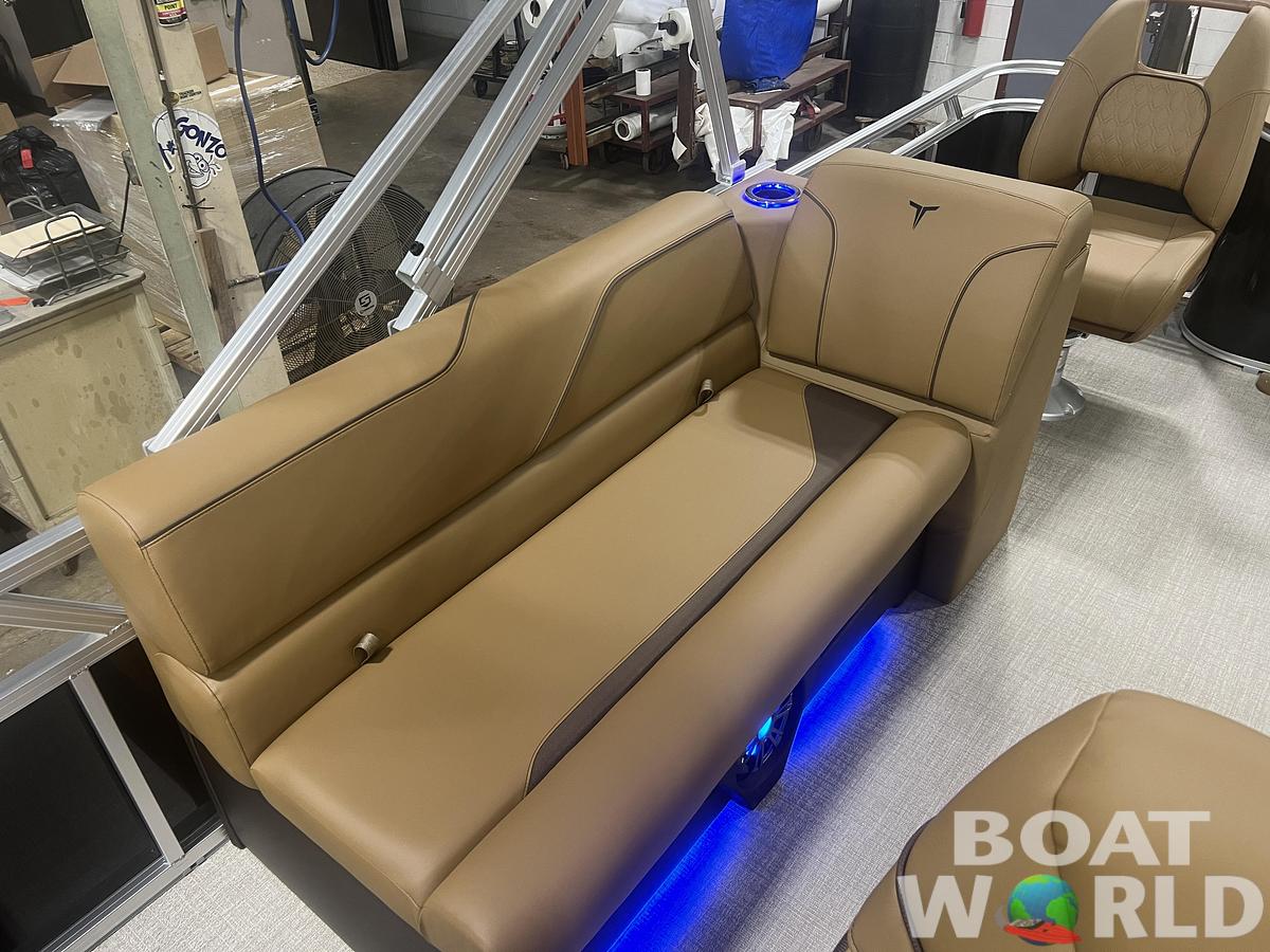 2026 Tahoe Pontoons Sport 2385 Center Console Fish Tritoon