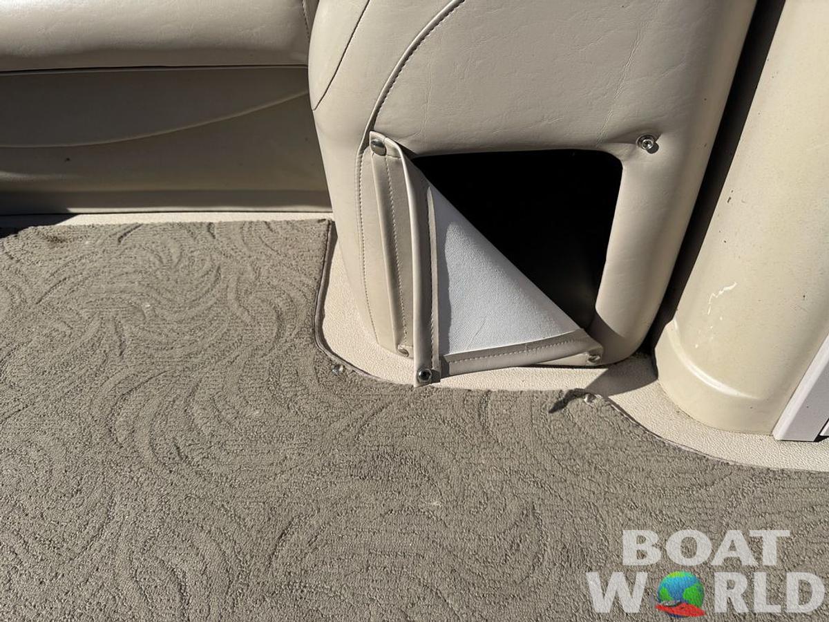 Used 2016 Sylvan 820 Cruise Pontoon