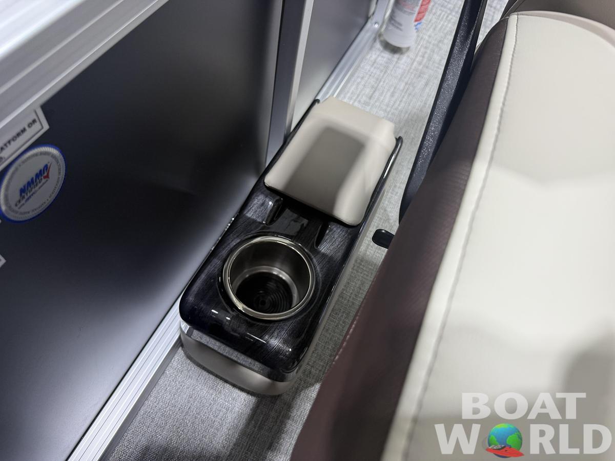 2026 Tahoe Pontoons Sport 2385 Swingback (VRB) Tritoon