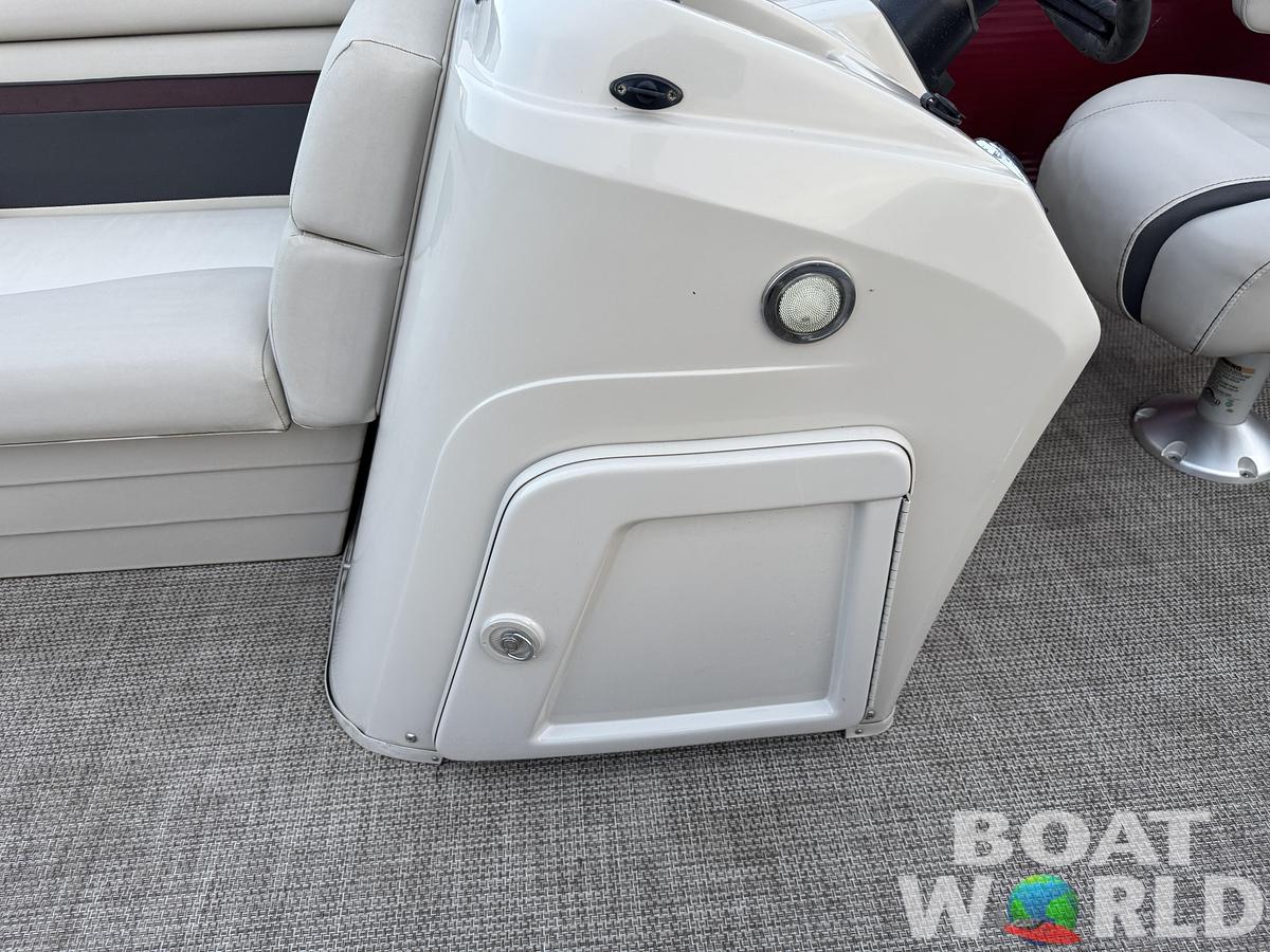 Used 2019 Bennington 21 SX Pontoon