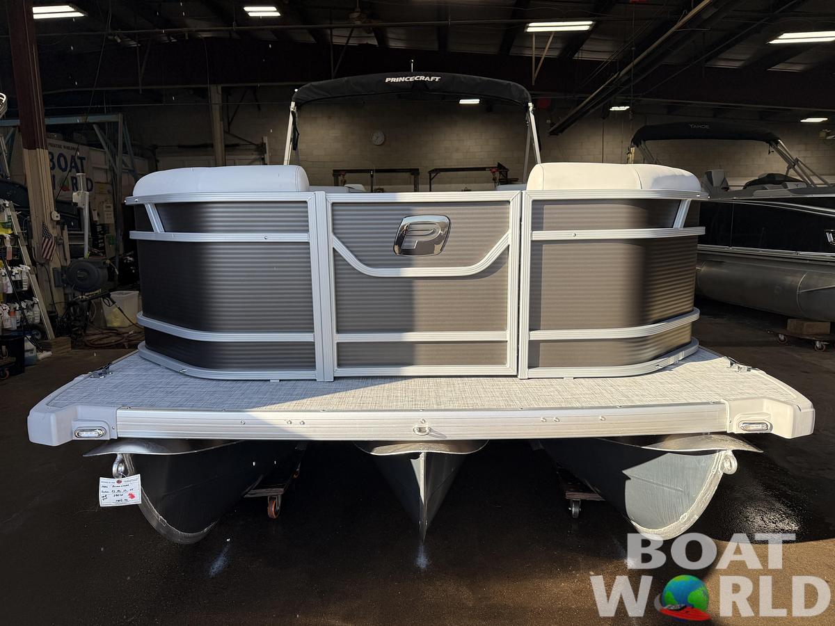 2026 Princecraft Vectra 23 RL Lounge Swingback Tritoon 