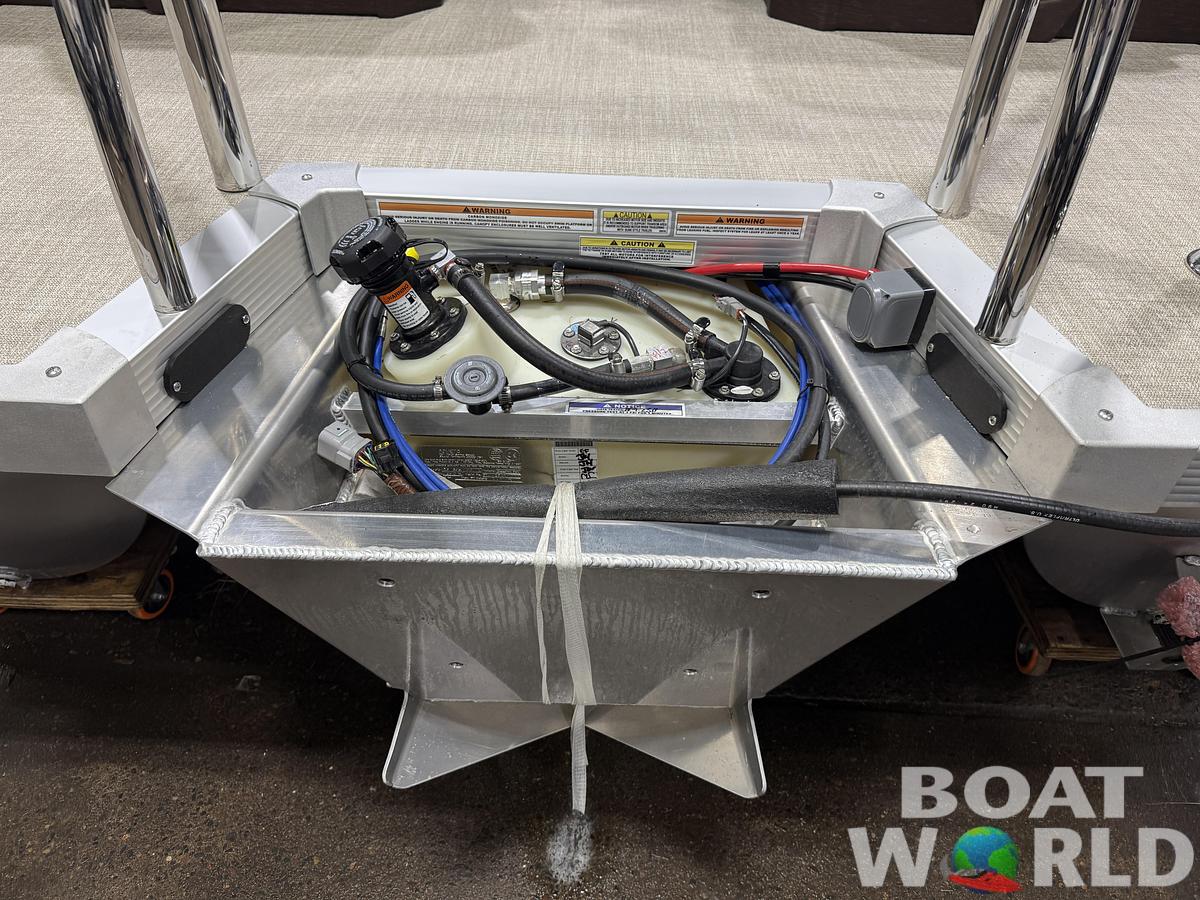 2026 Tahoe Pontoons LTZ 2385 Quad Lounge Shift SS