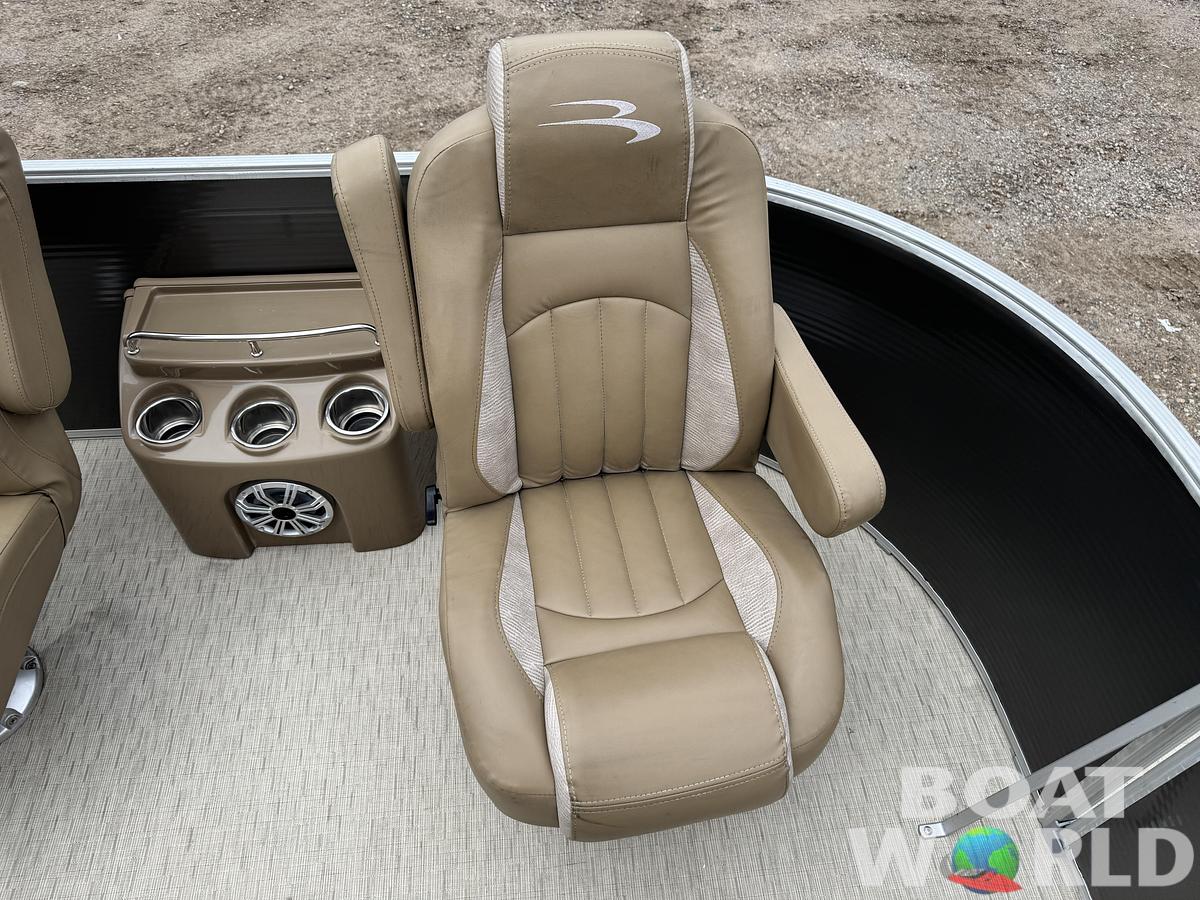 Used 2016 Bennington 2250 GSR Pontoon