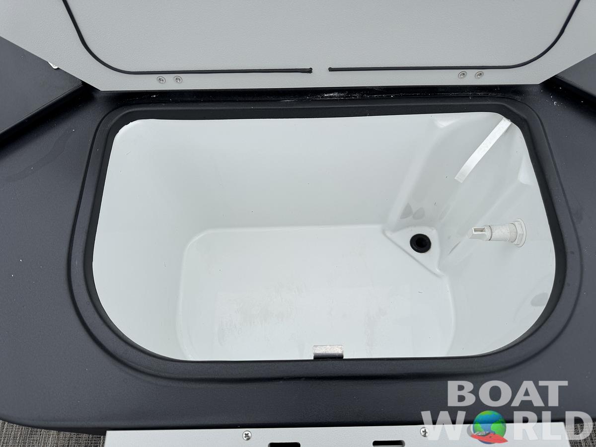 Used 2021 Sweetwater  2086 FX Pontoon