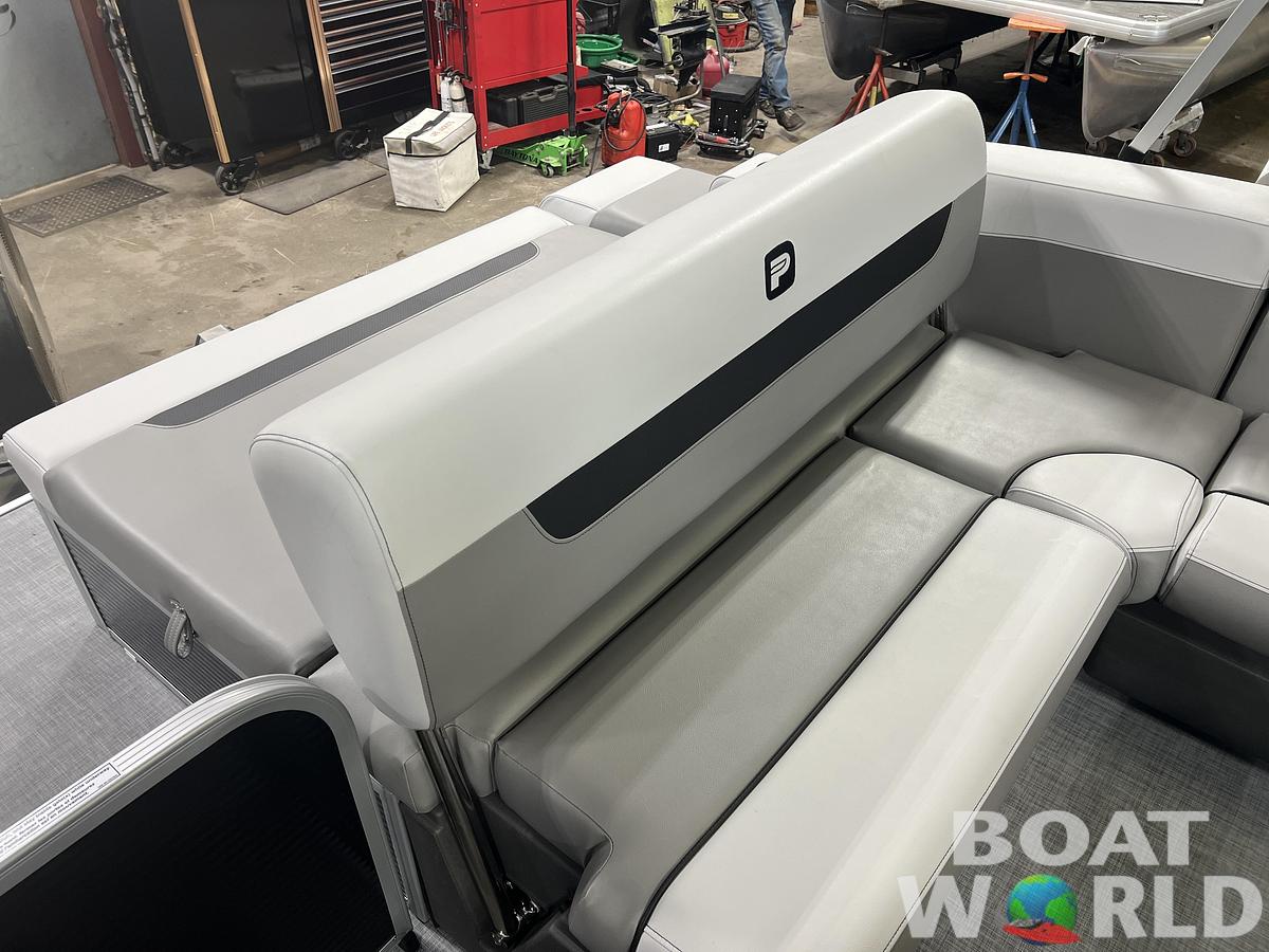 2026 Princecraft Vectra 21 RL Swingback Lounge Pontoon & Mercury 4-Stroke EFI