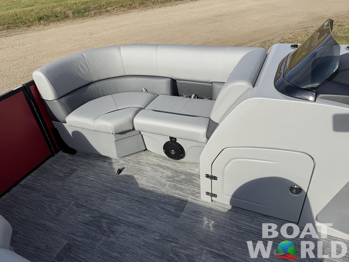 2026 Bentley Pontoons Legacy 200 Swingback