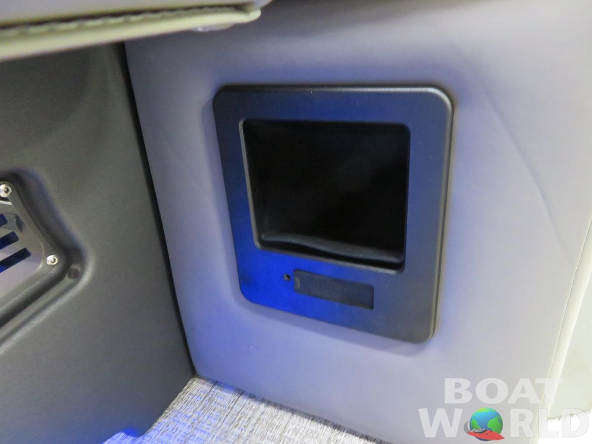 2024 Tahoe Pontoons Cascade 2385 Swingback (VRB) & Honda 4-Stroke EFI