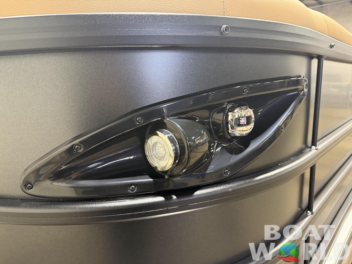 2026 Bentley Legacy 220 QSB Swingback $43995