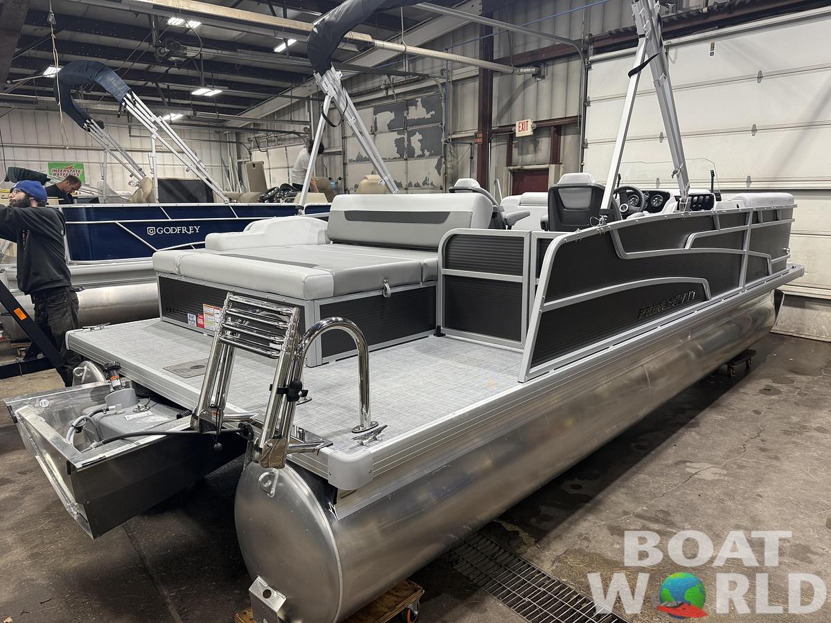 2026 Princecraft Vectra 23 RL SS Swingback Pontoon
