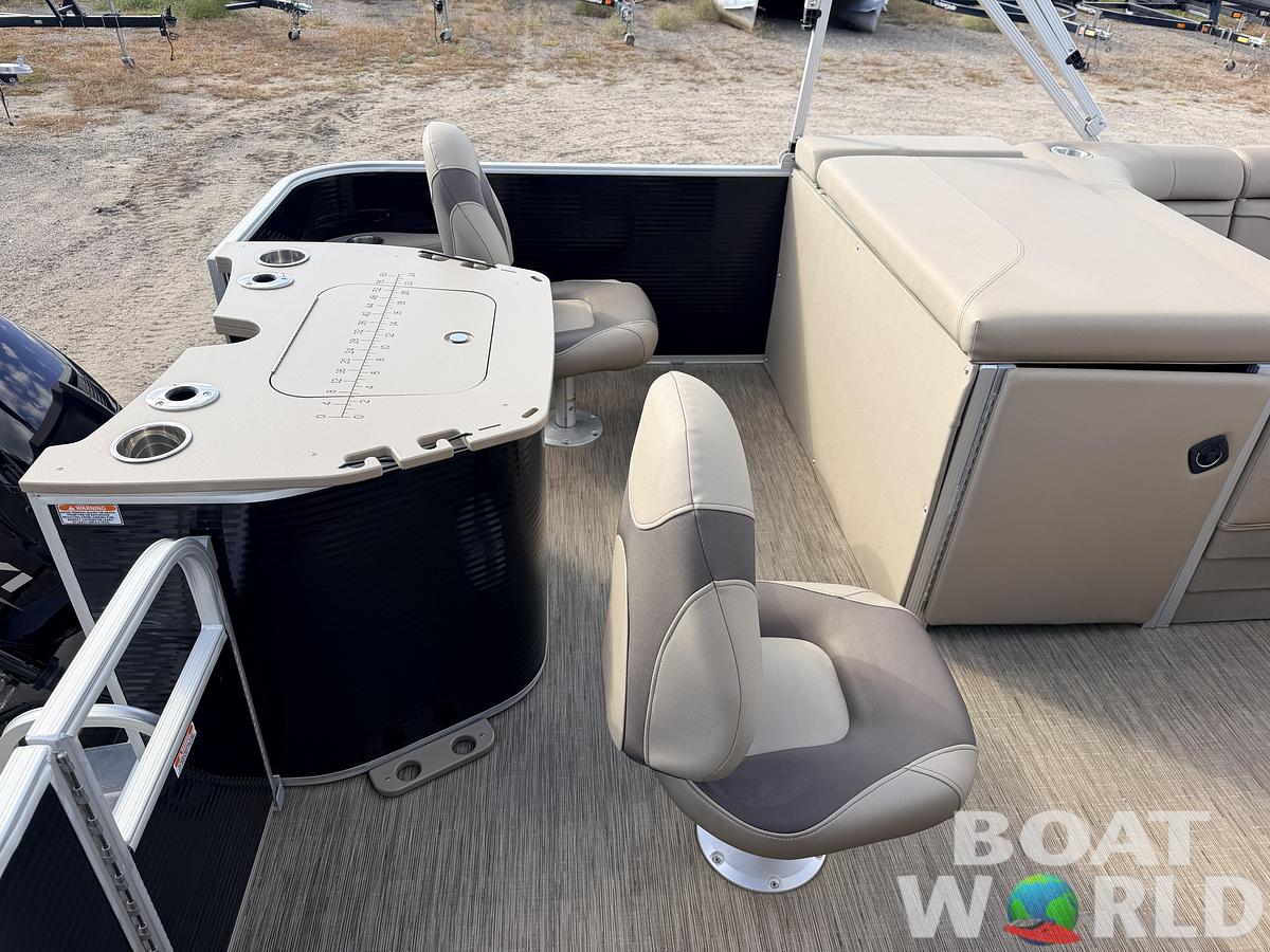 Used 2023 Bennington S20 F & 70HP Suzuki 4Stroke -$27,995