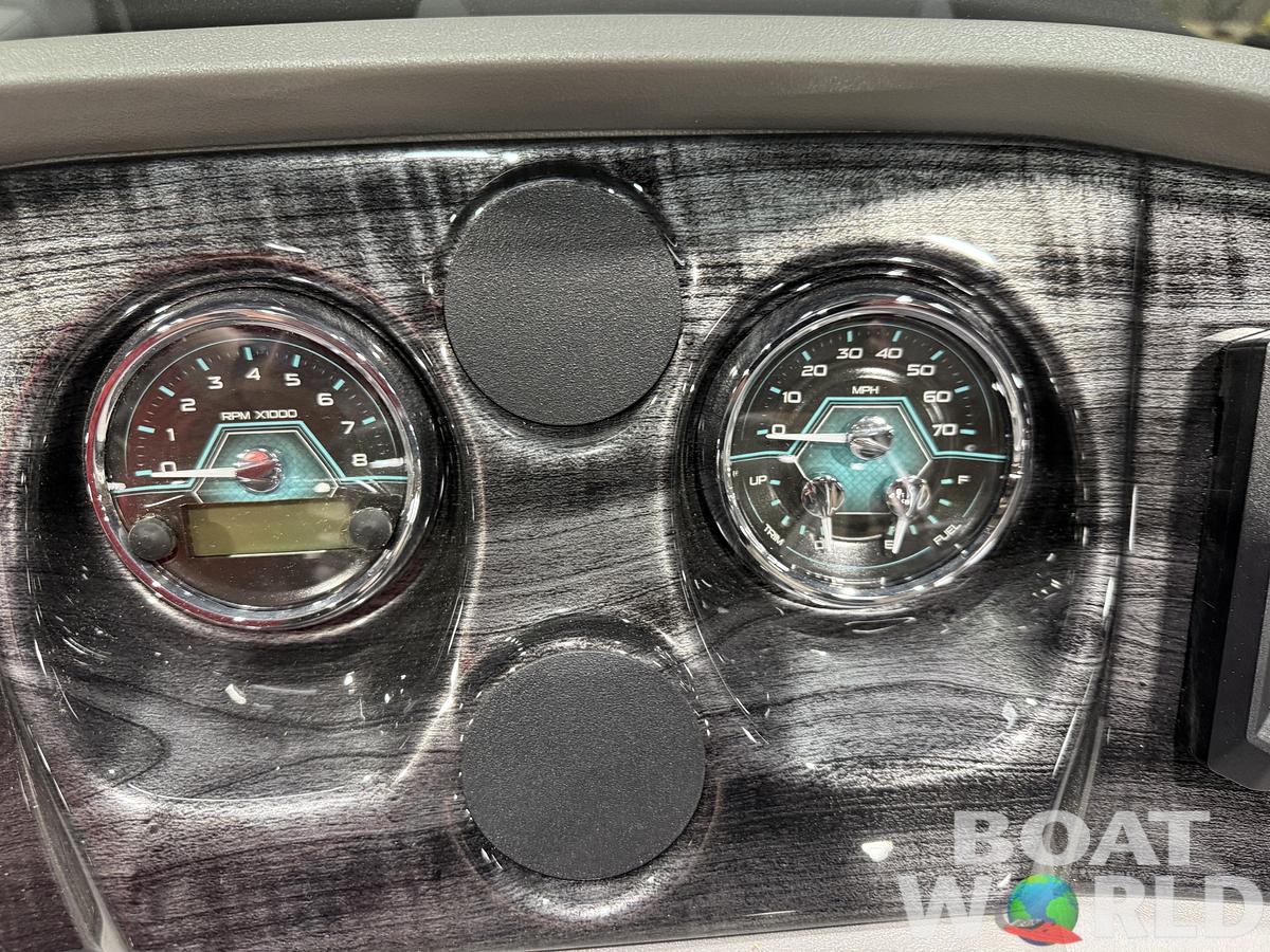2026 Tahoe LTZ 300HP VRB 2385 Swingback Tritoon $68,995