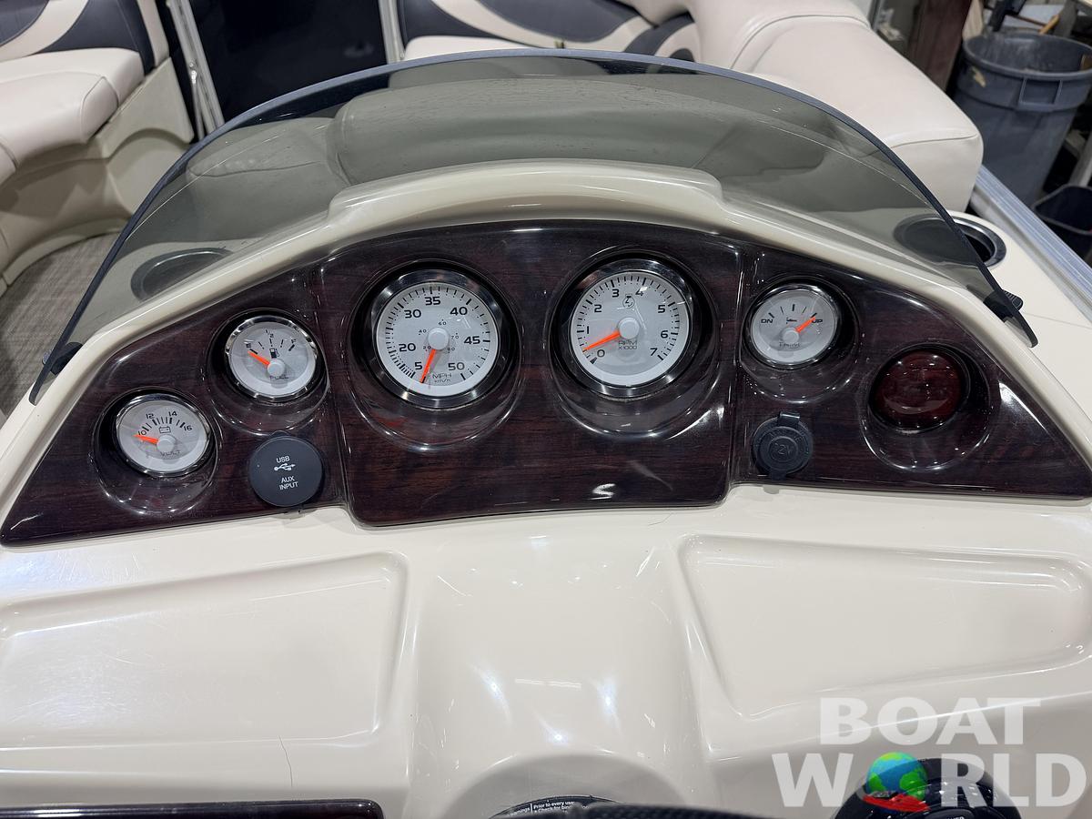 Used 2016 Sylvan Mirage 822 LZ & 50HP Yamaha 4Stroke - $21,995