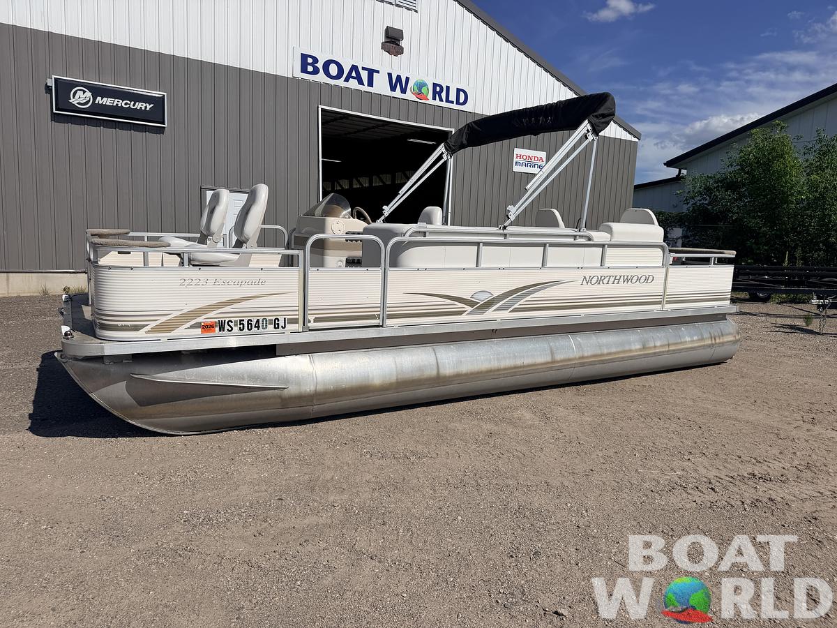 Used 2002 Northwoods 2223 Escapade & 40HP Mercury Bigfoot 4Stroke -$13,995