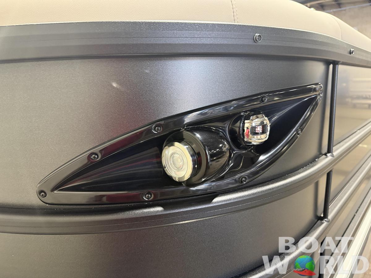 2027 Bentley Legacy 223 QSB Swingback Tritoon $55995
