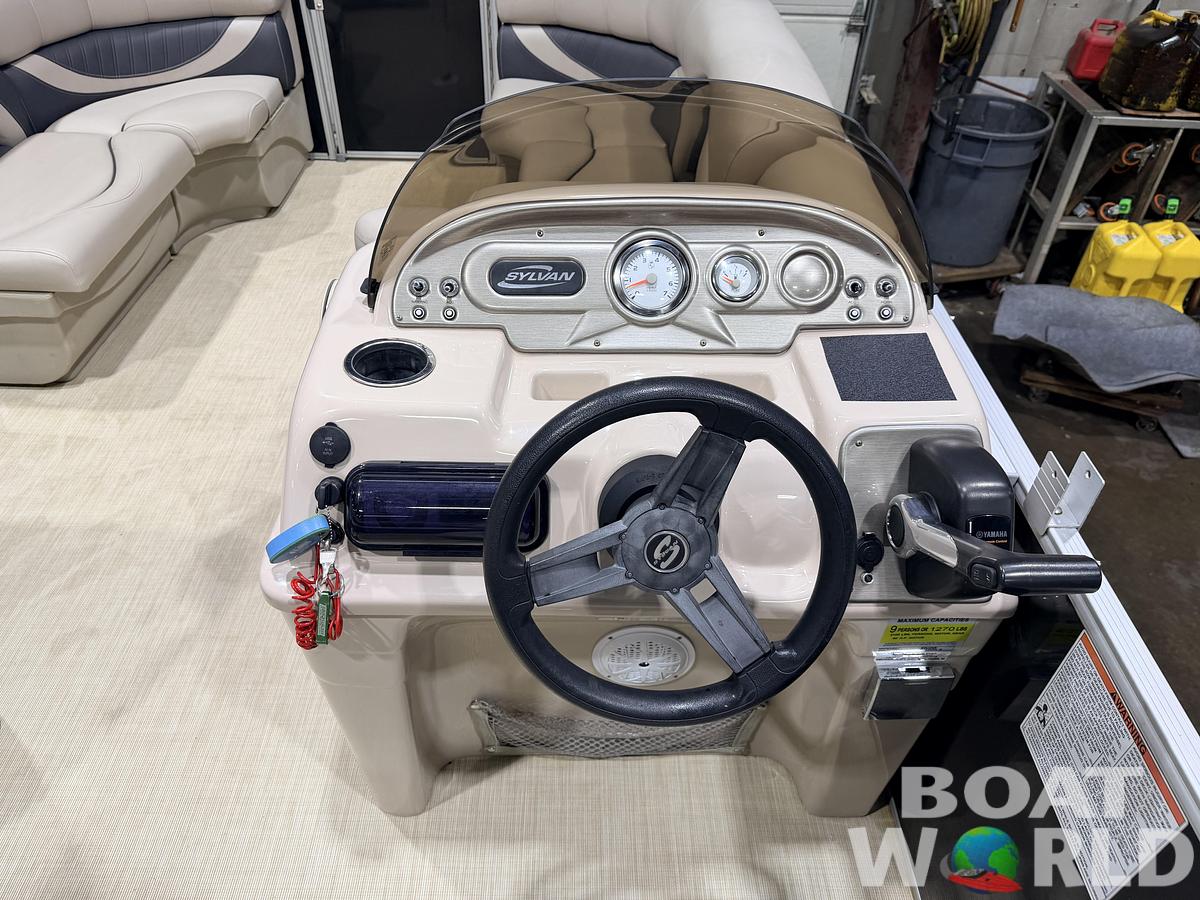Used 2015 Sylvan Mirage 820 Cruise Special Edition Pontoon