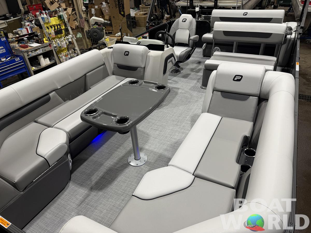 2026 Princecraft Vectra 23 RL Dinette Swingback Pontoon 