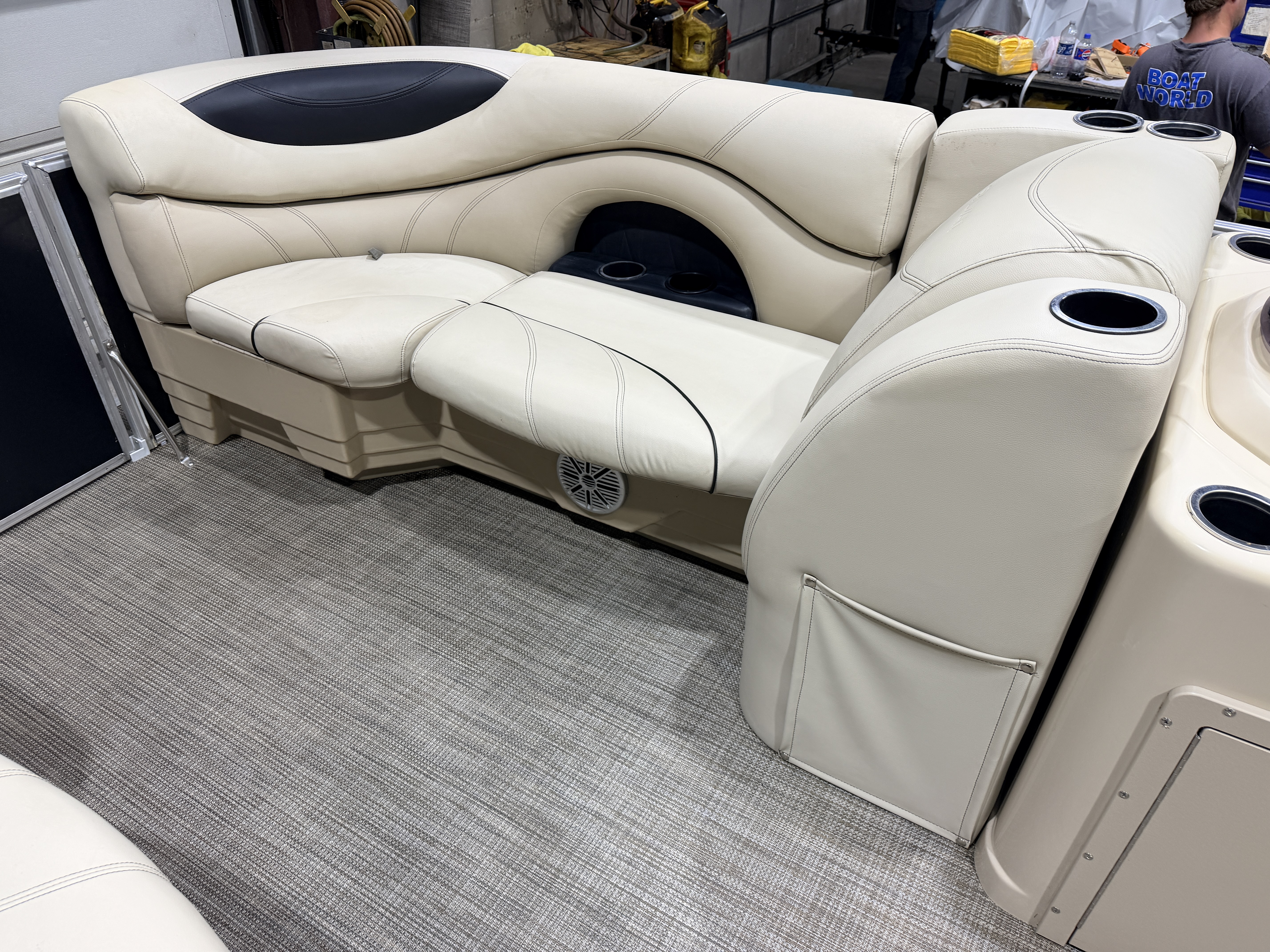 Used 2019 Sylvan Mirage 820 Cruise & 50HP Yamaha 4Stroke