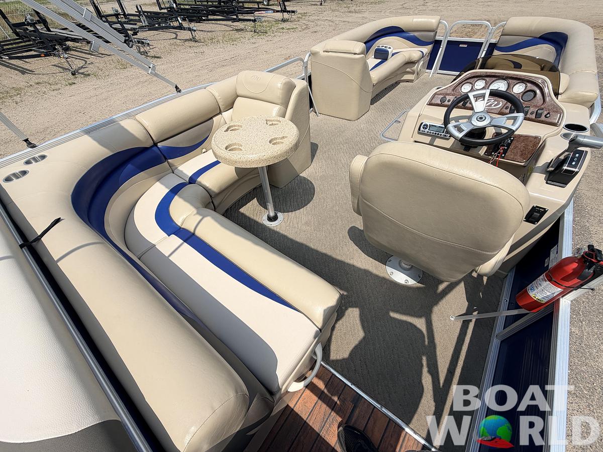 Used 2013 Manitou 220 Xplode VP Tritoon & 150HP Yamaha 4Stroke -$29,995