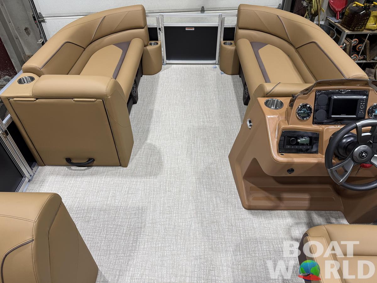 2027 Tahoe Sport VRB 2385 Swingback & 140HP $41995