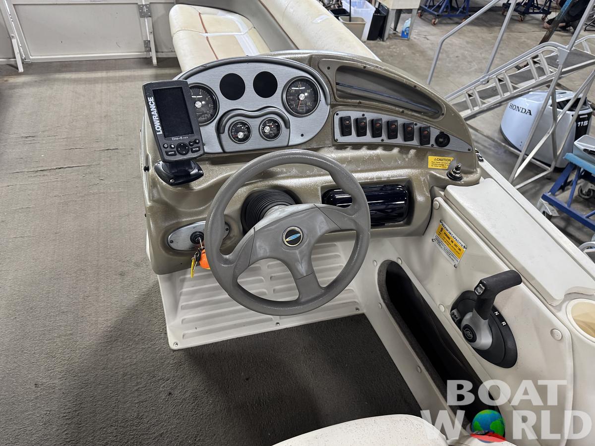 Used 2006 Crestliner  2085 Sport Classic Pontoon