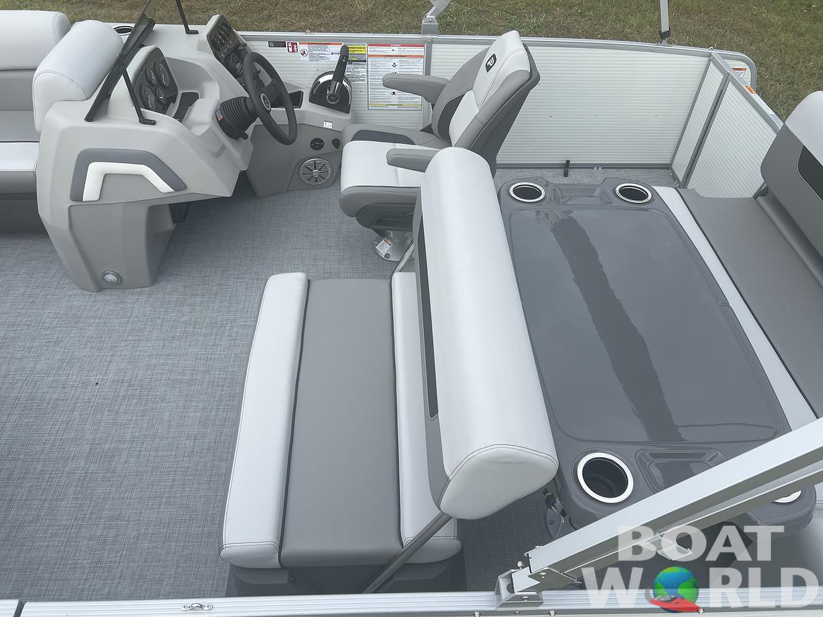 2026 Princecraft Vectra 23 RL Dinette Swingback Pontoon 