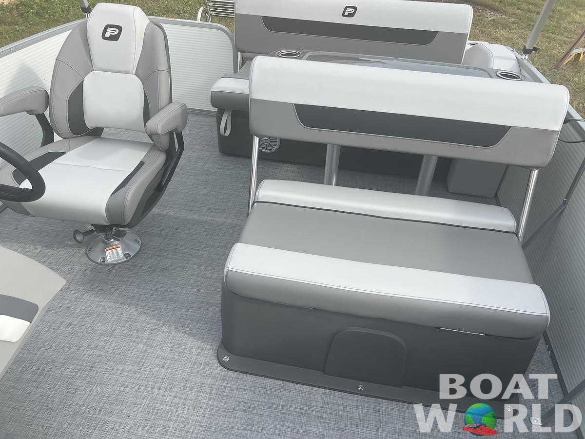 2026 Princecraft Vectra 23 RL Dinette Swingback Pontoon 