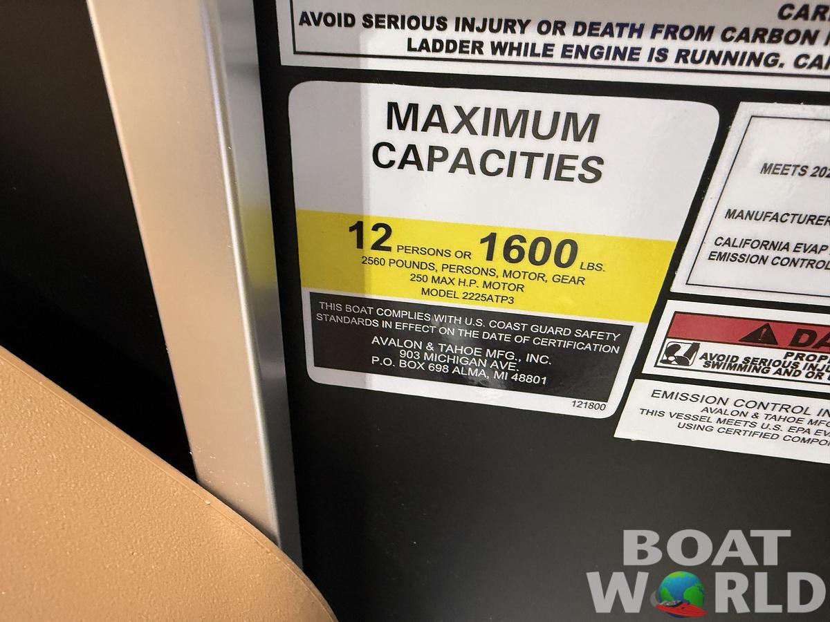 2026 Tahoe Pontoons LTZ 2385 Elite Cruise Tritoon 