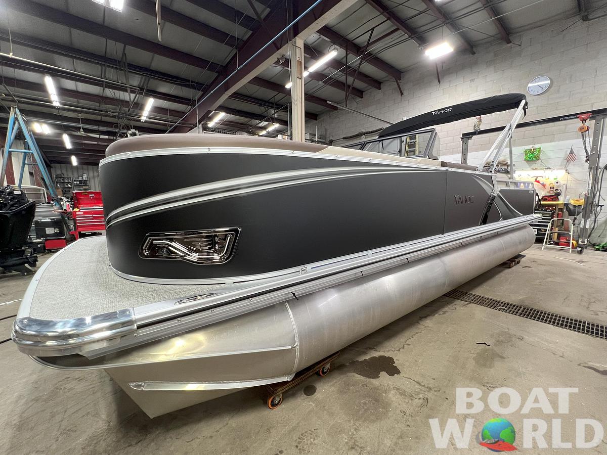 2026 Tahoe LTZ 2385 Elite Windshield Tritoon $52995