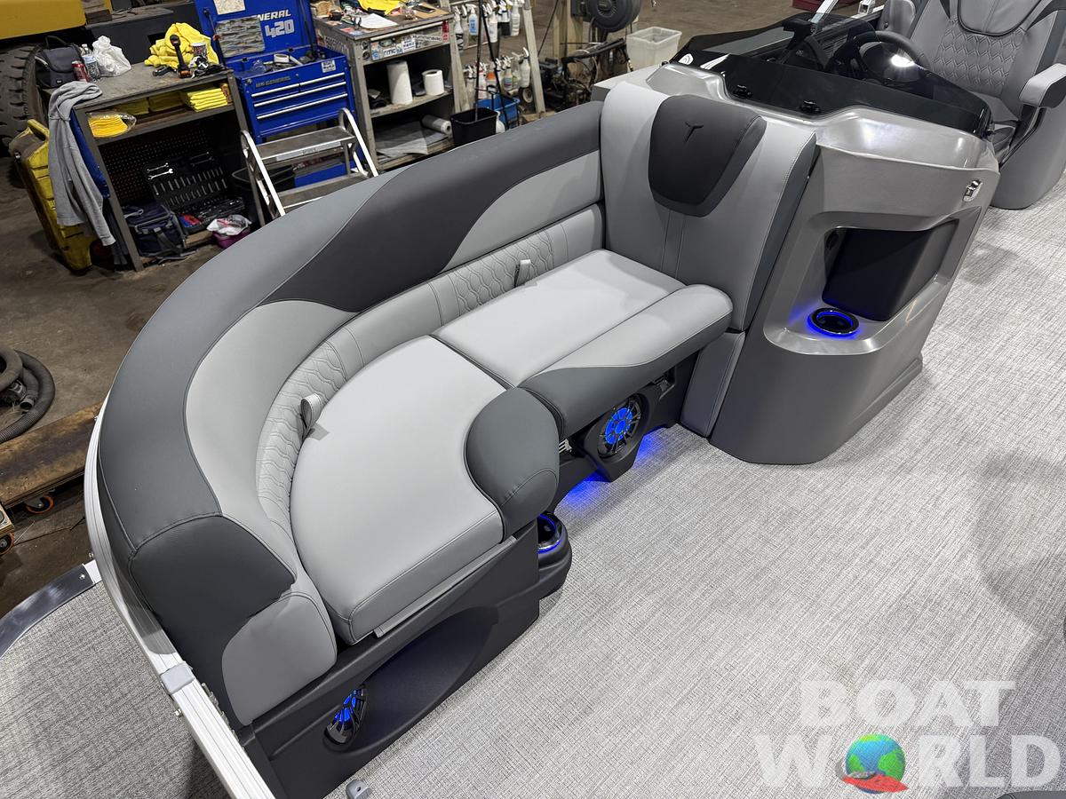 2026 Tahoe Pontoons LTZ 2385 Quad Lounge Tritoon