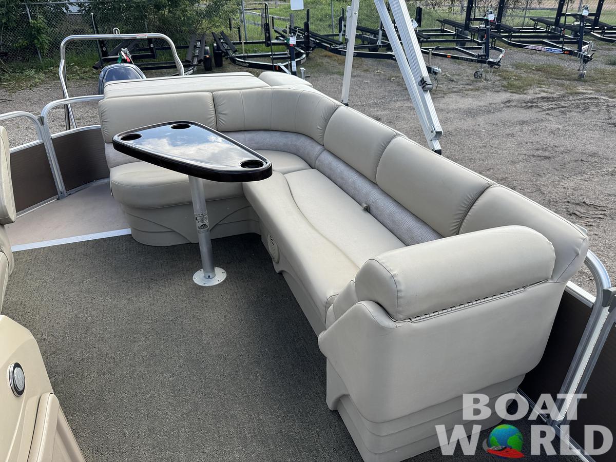 Used 2014 Bennington 22 SLX Pontoon
