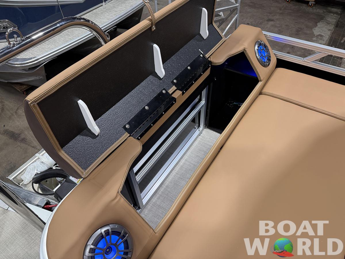 2026 Tahoe Pontoons LTZ 2385 Swingback (VRL) Tritoon