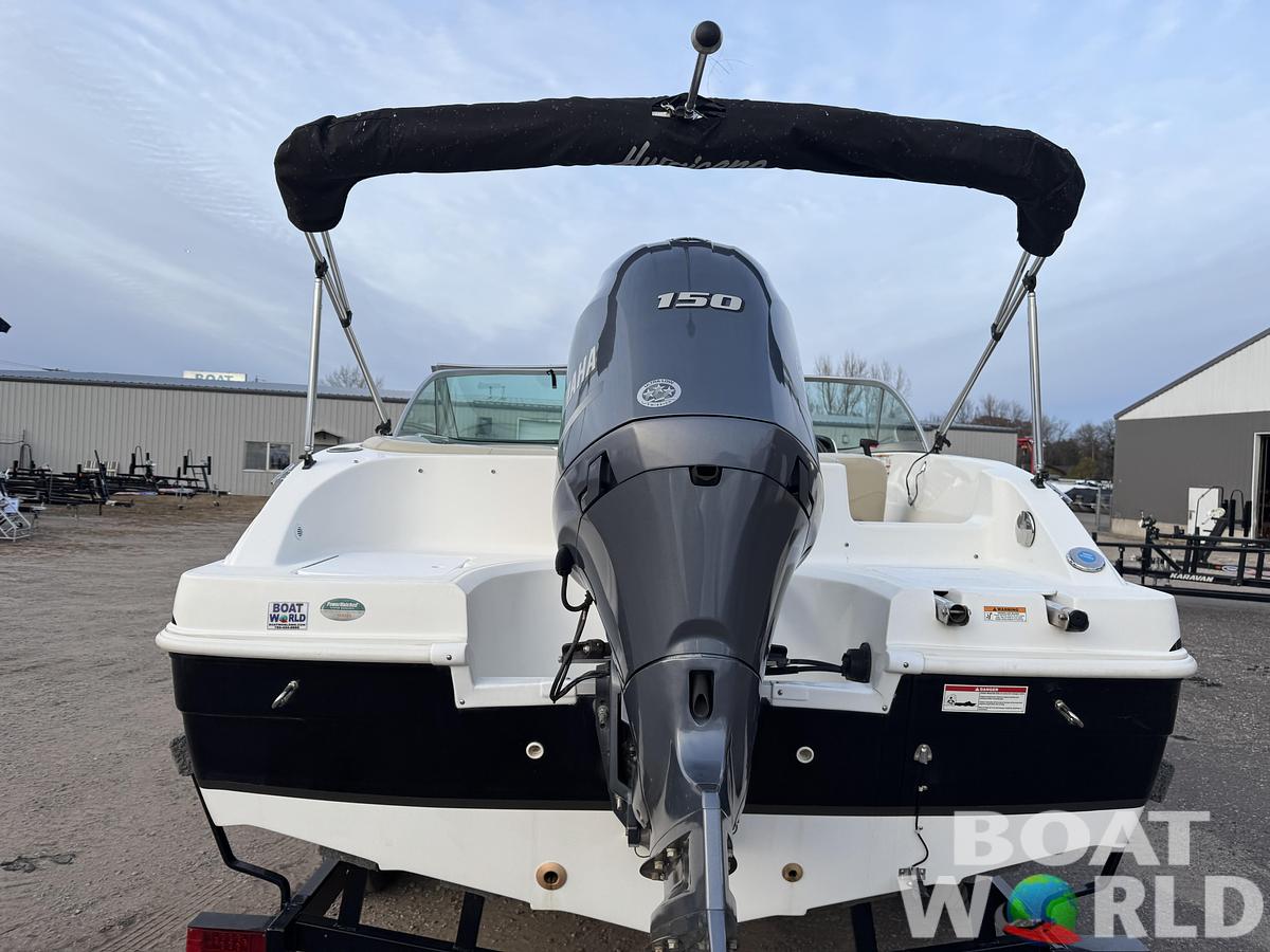Used 2019 Hurricane SunDeck 187 with 150HP Yamaha Fourstroke EFI Outboard