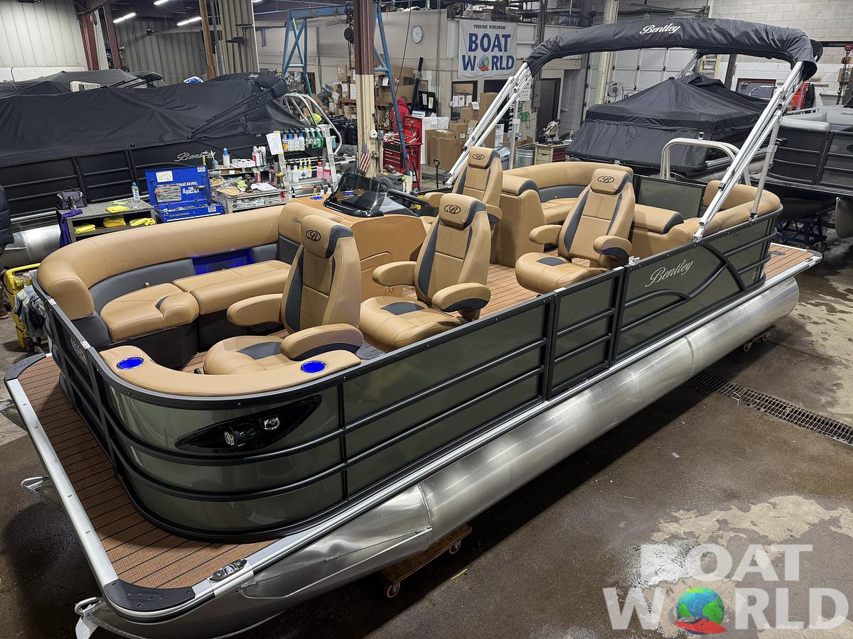 2026 Bentley Legacy 223 Navigator DL Quad Lounge Tritoon $51995