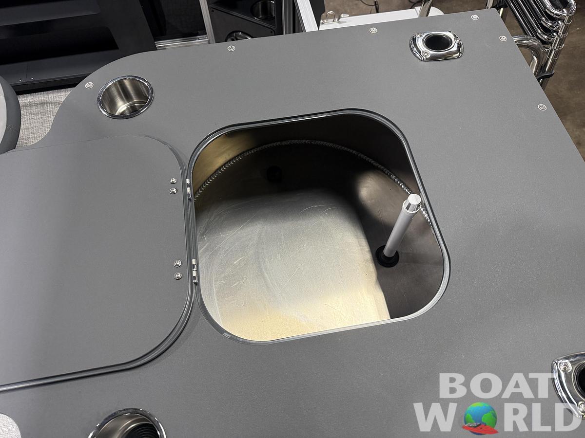 2026 Tahoe Pontoons GEOfish 2385 Rear Fish 