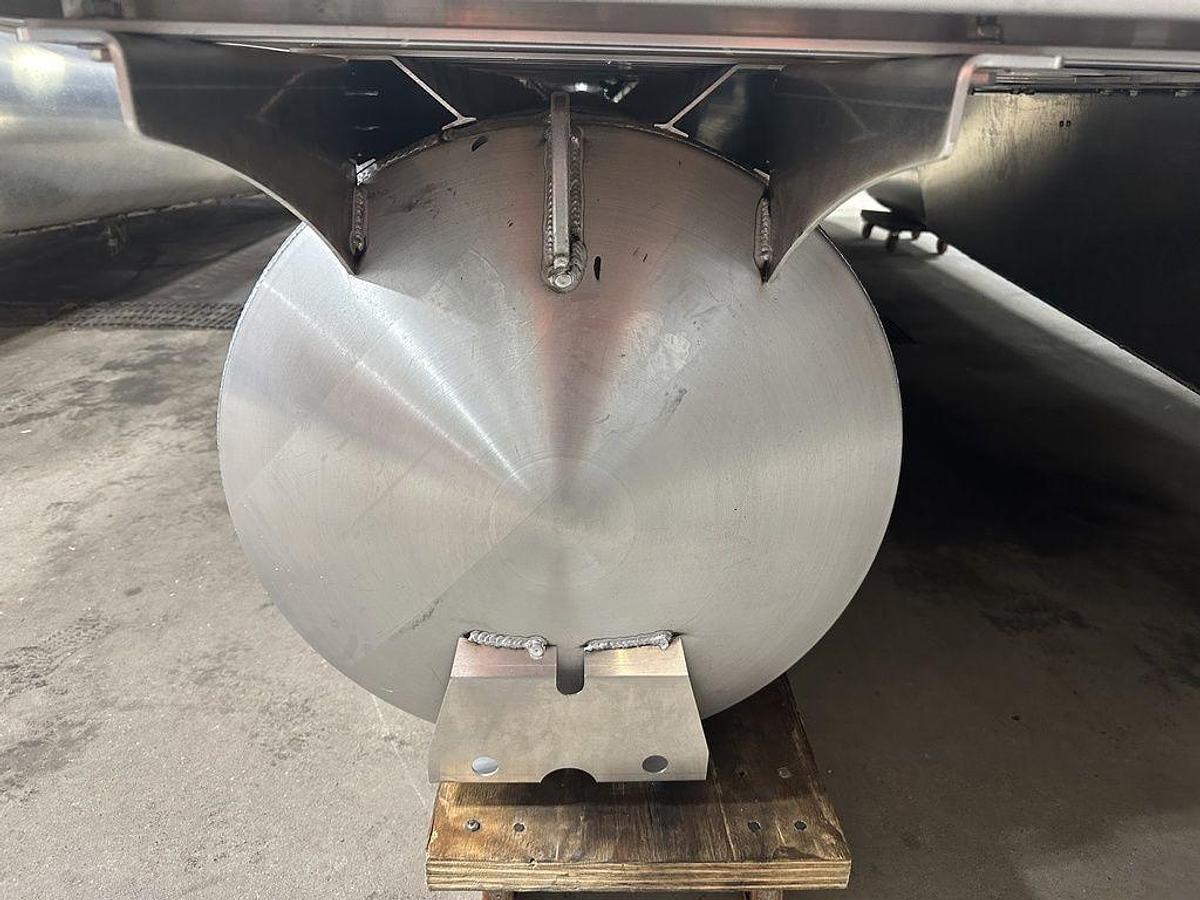 2025 Bentley Pontoons Legacy 200 Navigator Quad Lounge & Honda 4-Stroke EFI