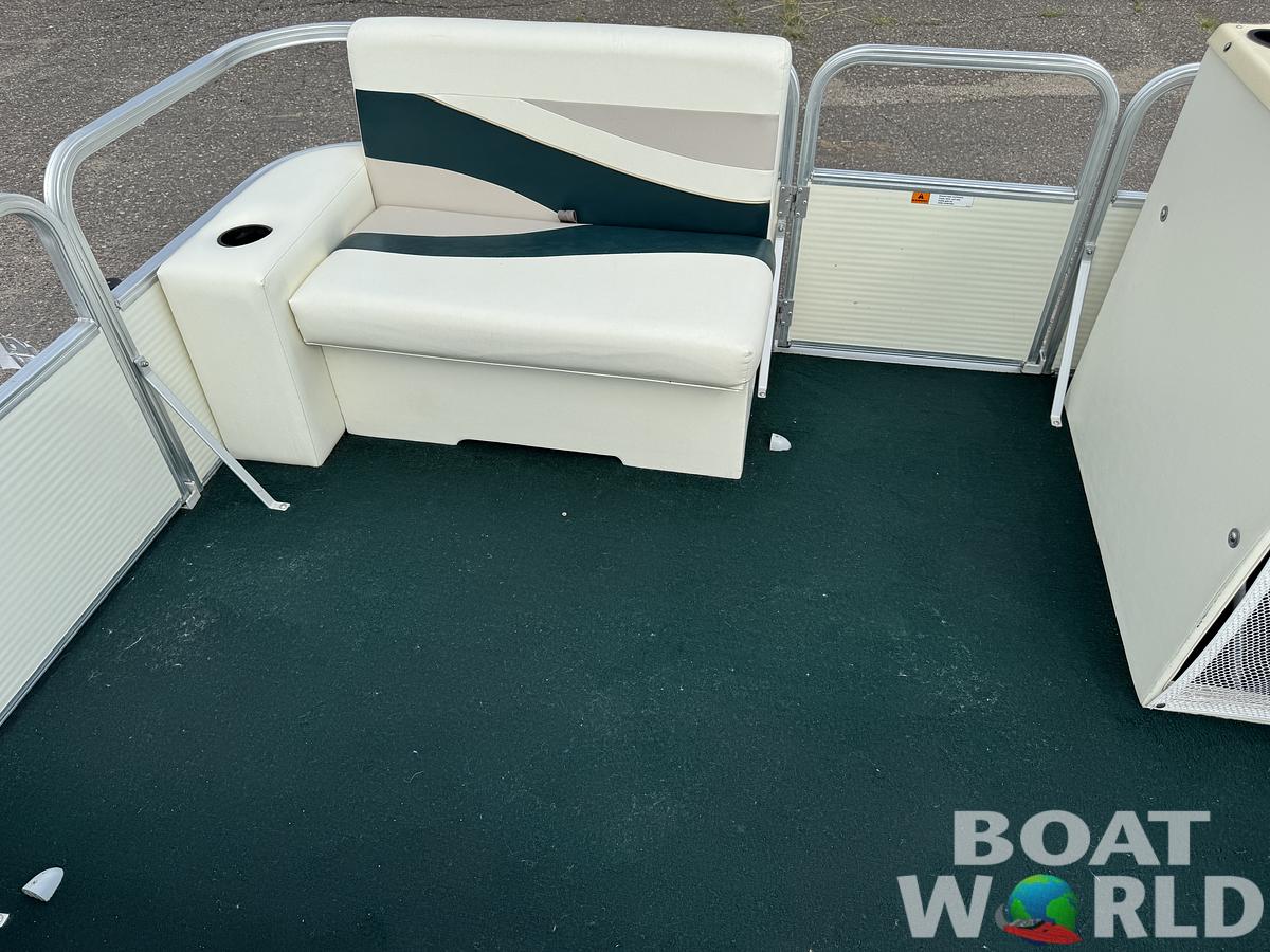 Used 1999 Lowe Suncruiser Malibu 180