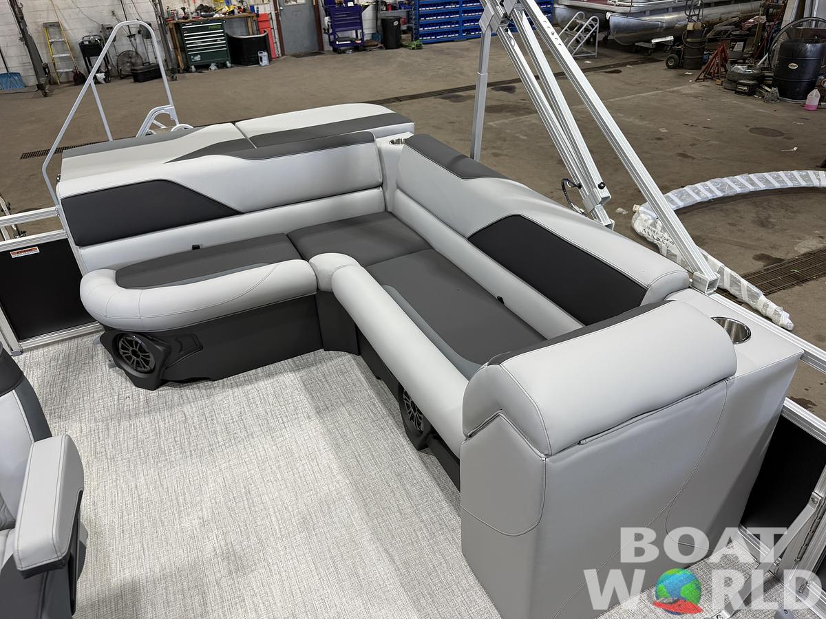 2027 Tahoe Sport 2180 Cruise & 4-Stroke $30995