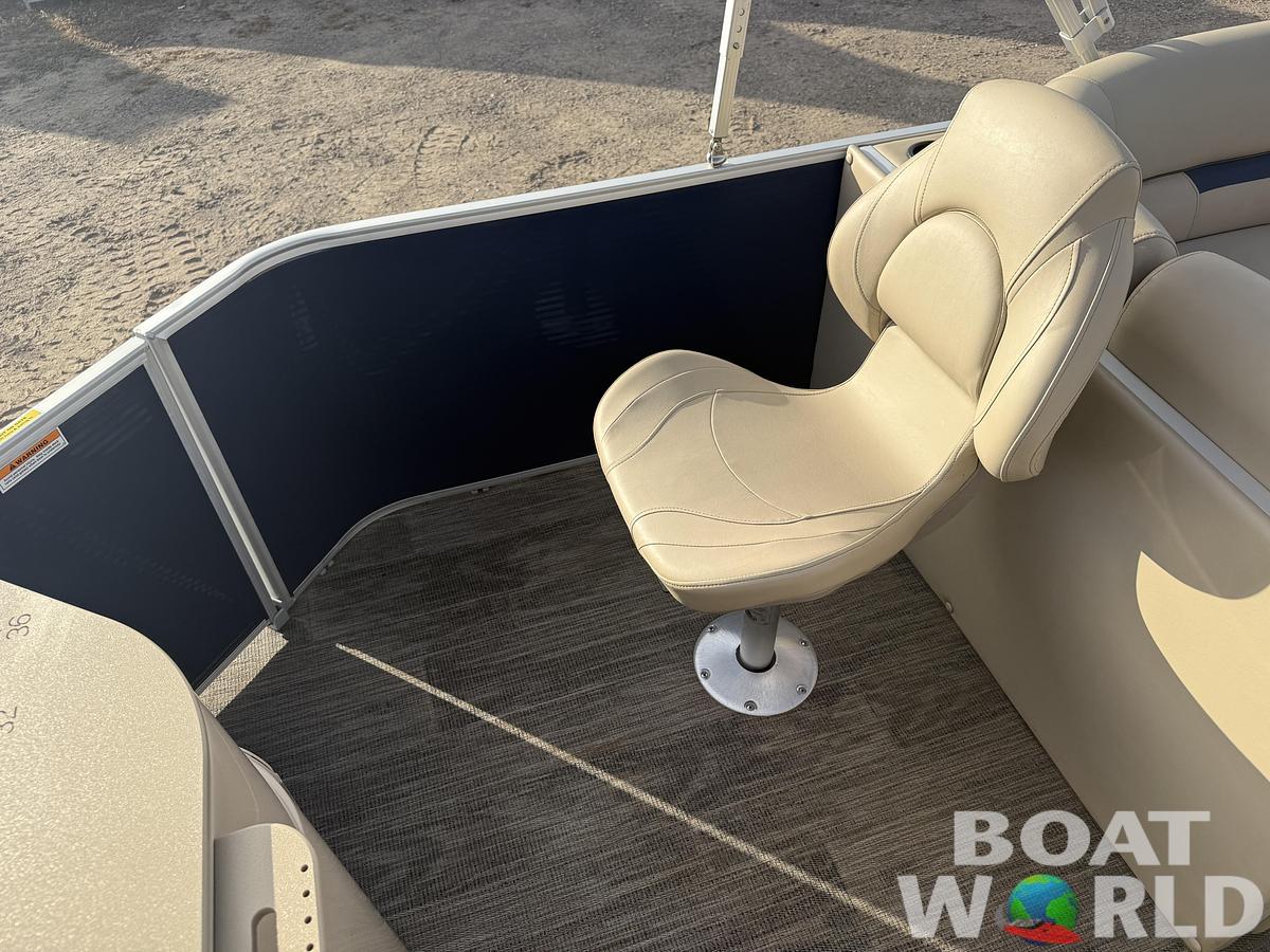 Used 2022 Sweetwater 21' Quad Fish Pontoon