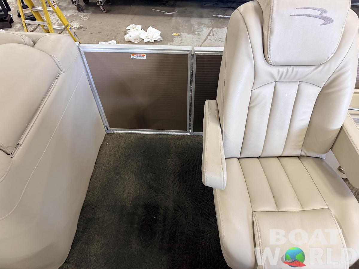 Used 2014 Bennington 2375RL & 70HP Yamaha 4Stroke - $21,995