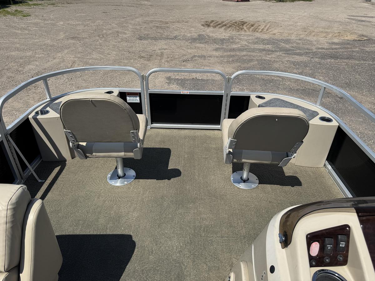 Used 2013 Bennington 17SF