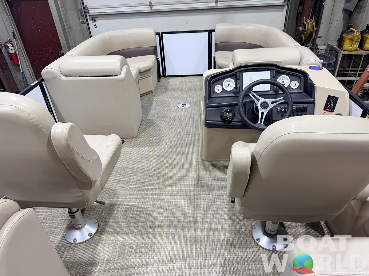 Used 2022 Bentley Pontoons Legacy 200 Navigator Quad Lounge & 100HP Honda 4Stroke -$34,995