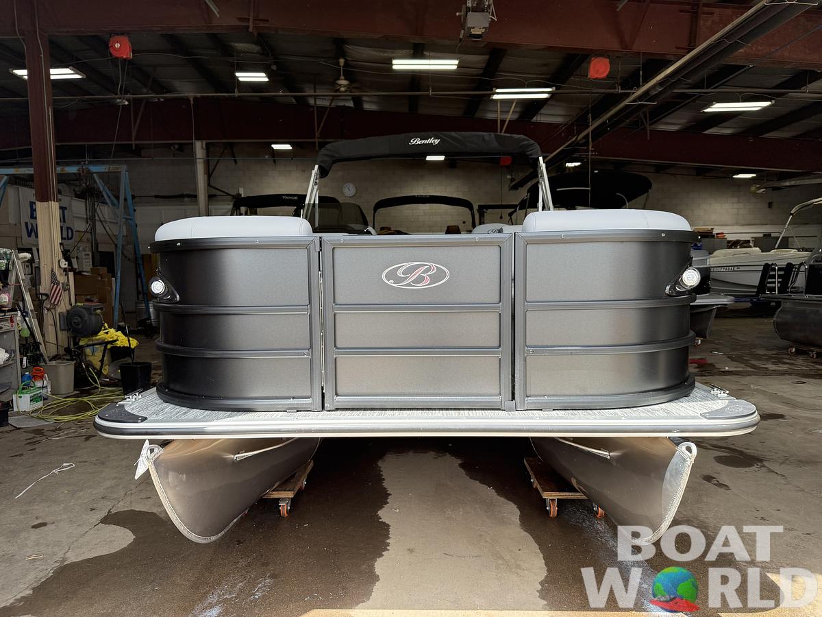 2026 Bentley Legacy 200 Navigator Quad Lounge Pontoon $34995