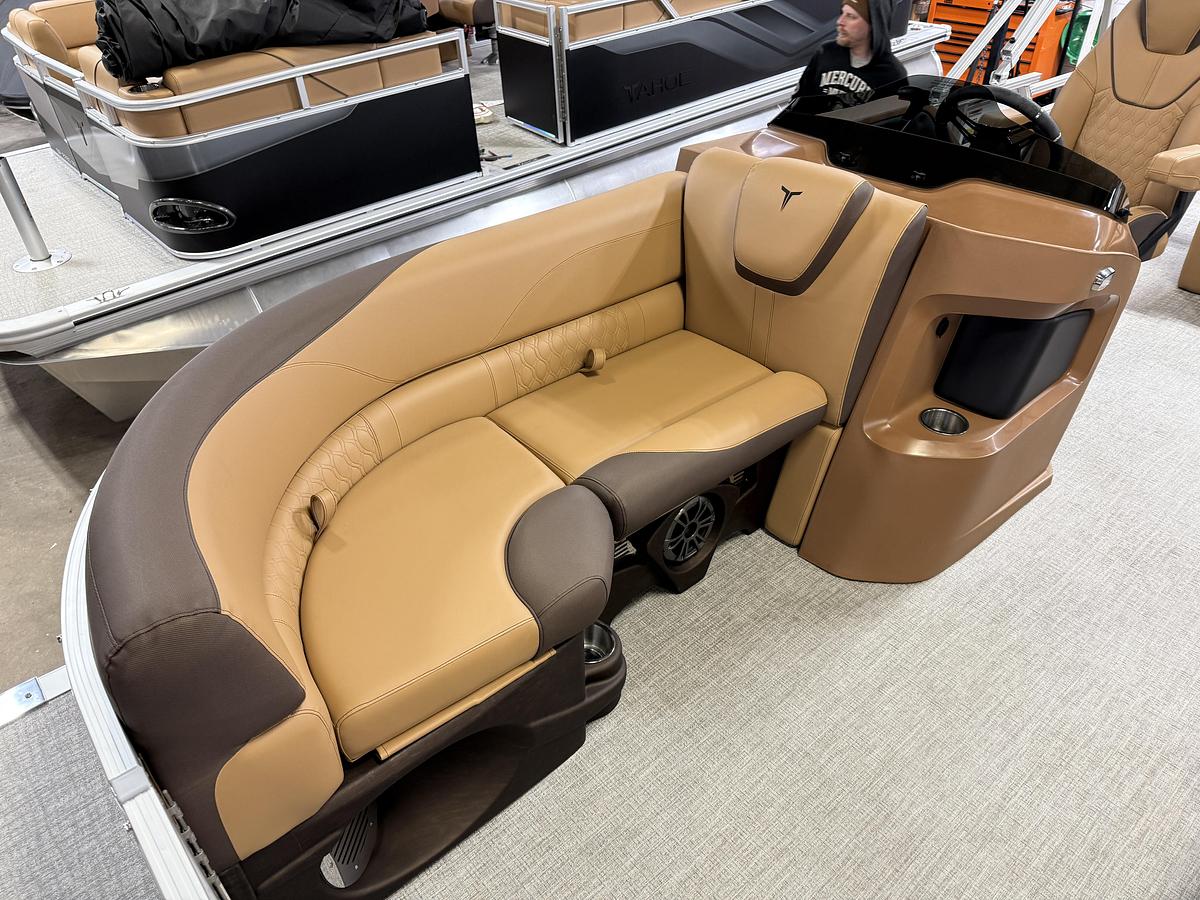 2025 Tahoe Pontoons LTZ 2385 Swingback (VRL) & Honda 4-Stroke EFI