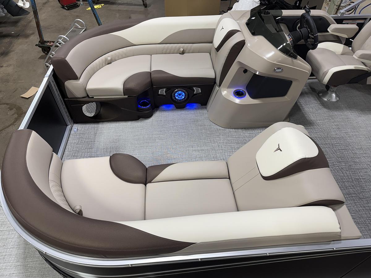 2025 Tahoe Pontoons LTZ 2385 Quad Lounge Shift SS Tritoon & Honda 4-Stroke EFI