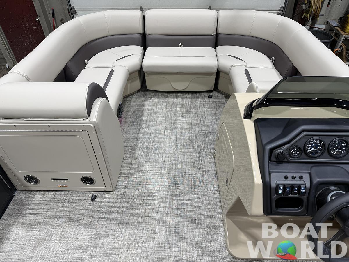 2027 Bentley Legacy 220 Navigator Quad Lounge Pontoon $42995