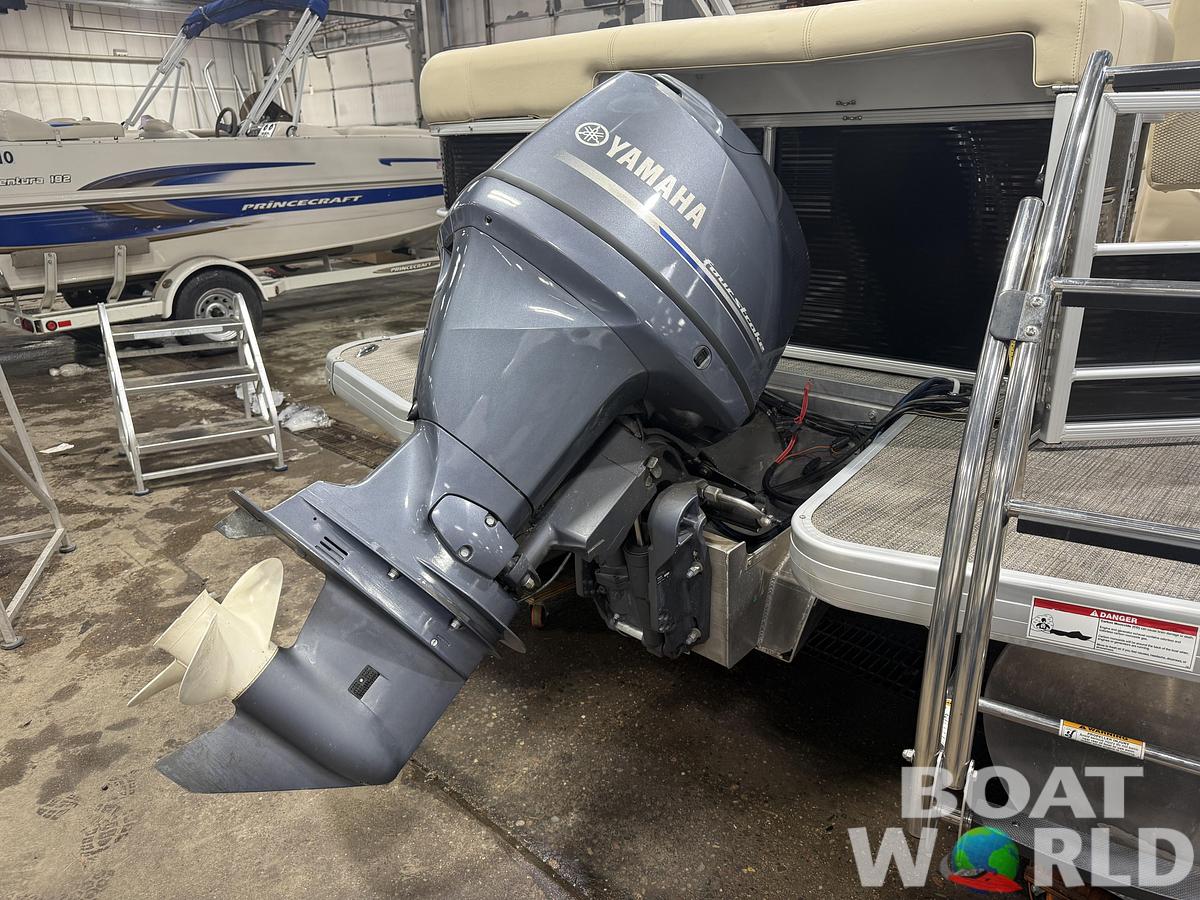 Used 2016 Aqua Patio 20' Cruise Pontoon & 90HP