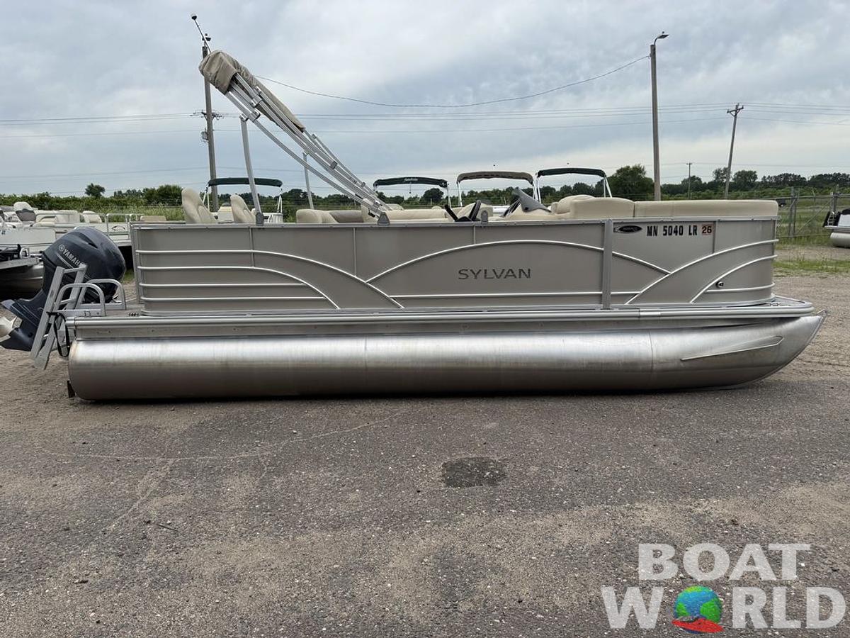 Used 2017 Sylvan 820 Cruise-n-Fish Pontoon