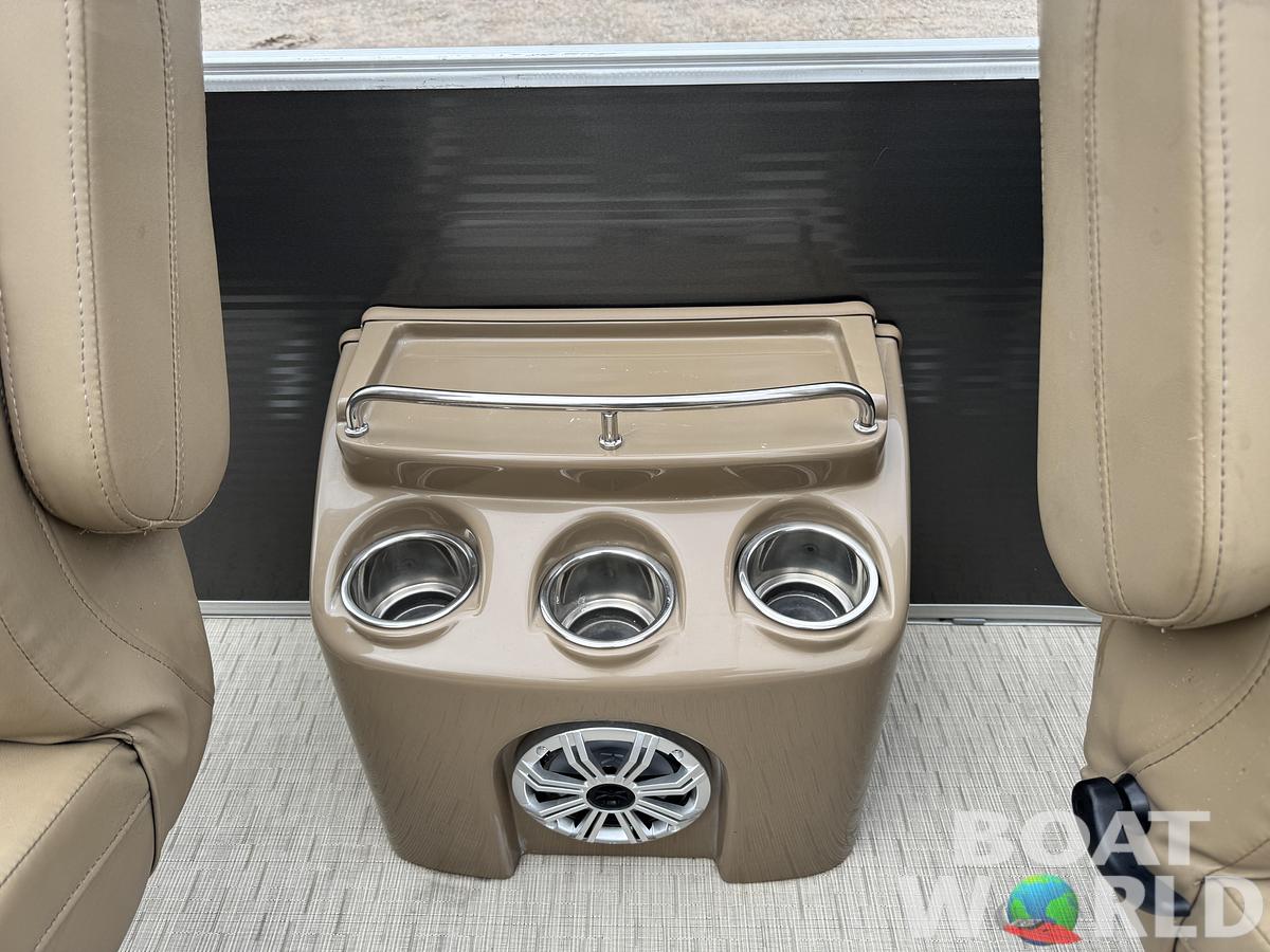 Used 2016 Bennington 2250 GSR Pontoon